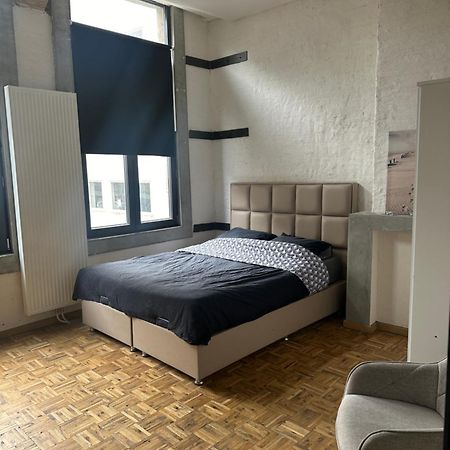 Place To Stay In Antwerp City Exterior foto