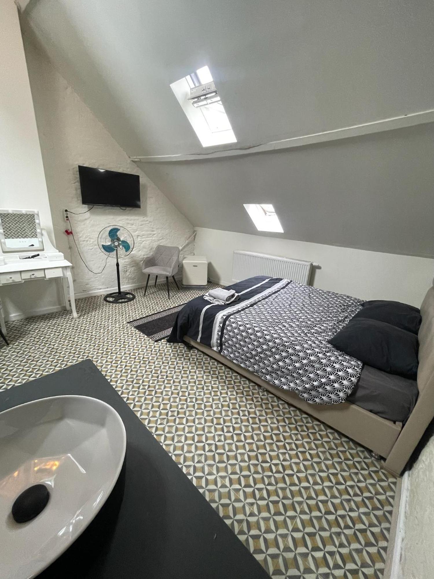 Place To Stay In Antwerp City Exterior foto